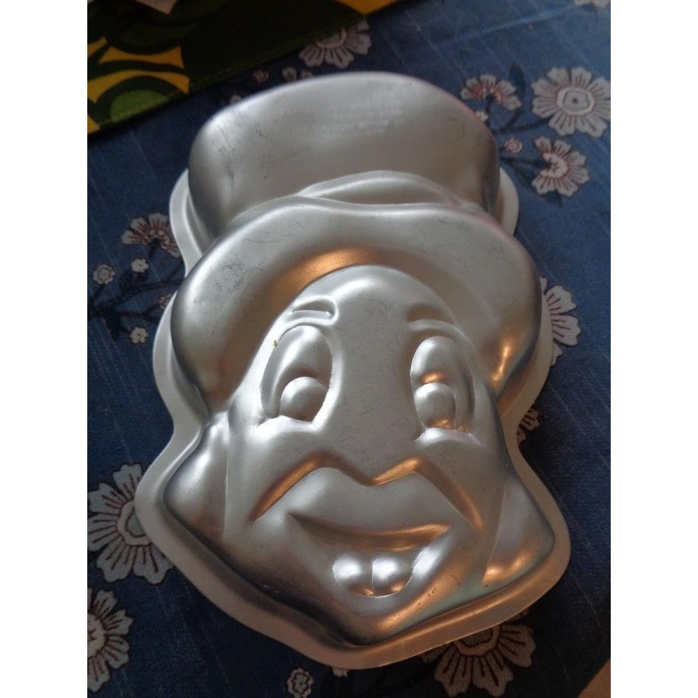 Disney Wilton Pinocchio Jiminiy Jiminey Cricket Cake Pan 515-205
